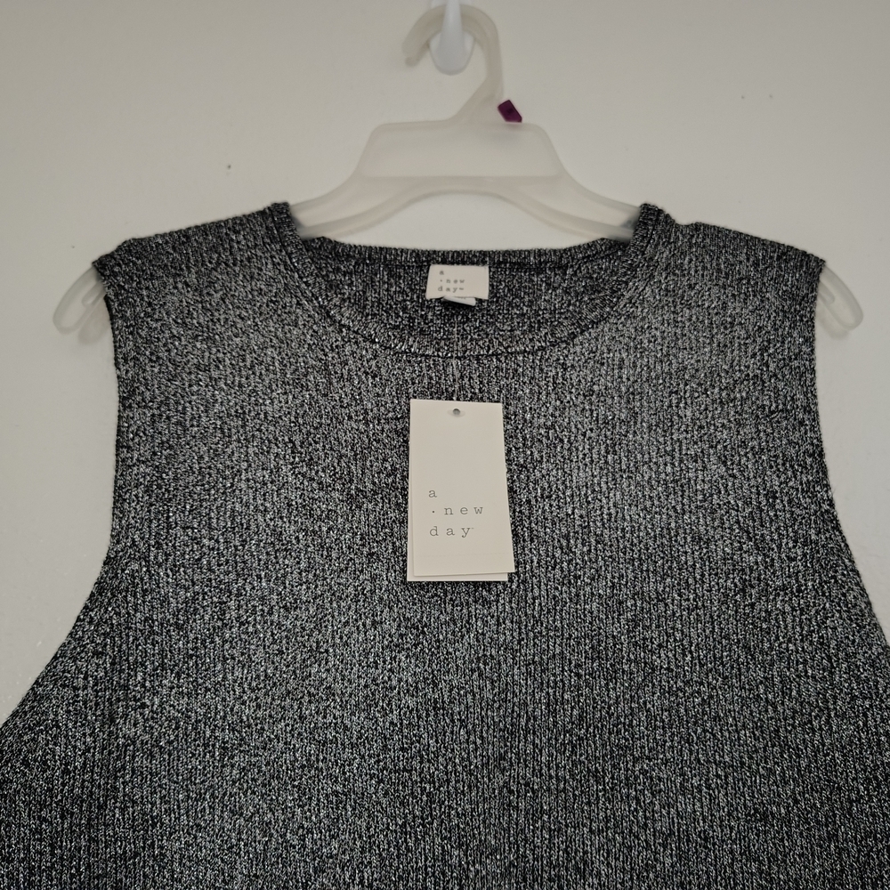 A New Day Metallic Knit Sleeveless Top Sz XXL NWT Silver Black Shimmer - Picture 2 of 11